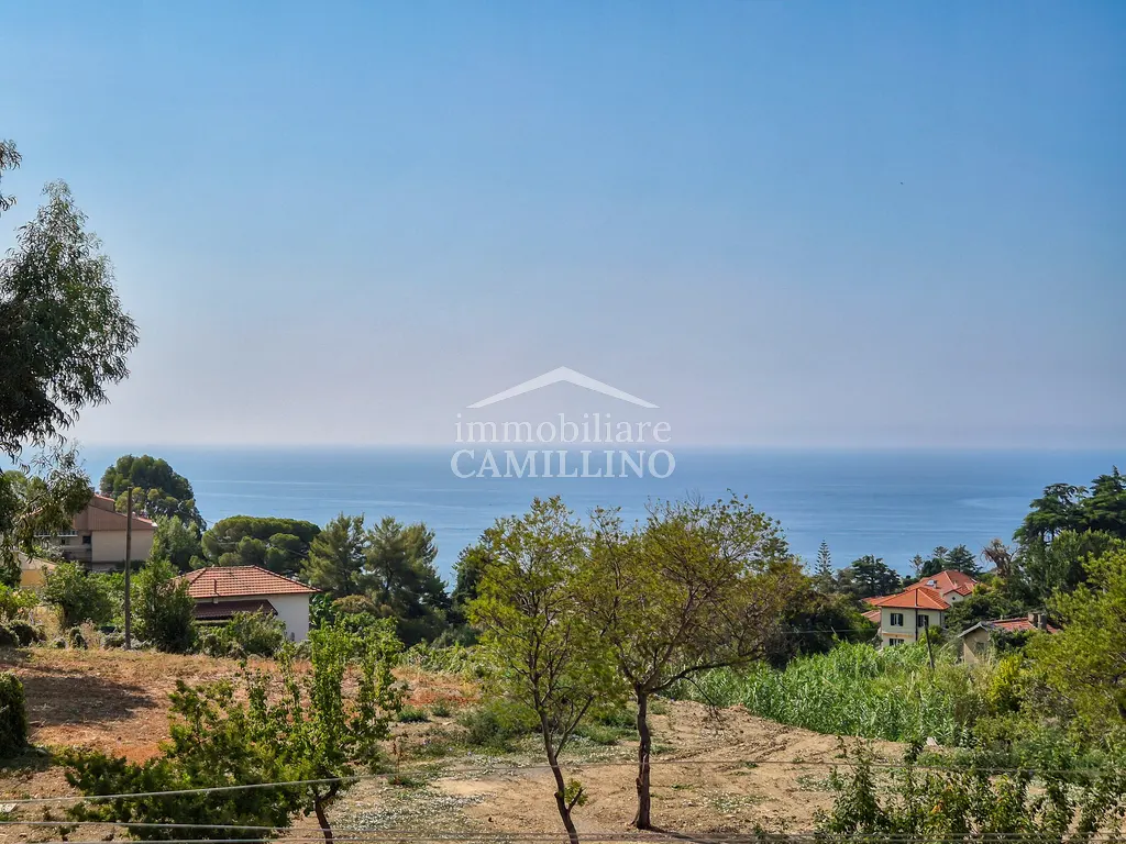 Appartamento con vista mare in casa indipendente